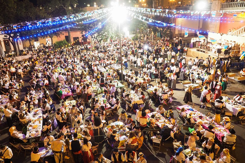 Die 5 besten Wallfahrten und 3 unverzichtbaren Tänze der "Los Magos" auf Teneriffa