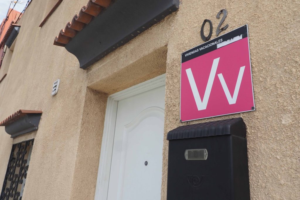 Airbnb entfernt 10.000 irreguläre Kurzzeitvermietungen auf den Kanarischen Inseln