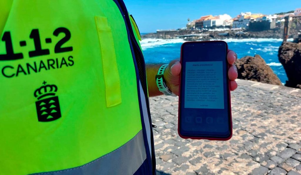 Am 22. Oktober werden auf Teneriffa Mobiltelefone mit simulierten Vulkanwarnungen klingeln
